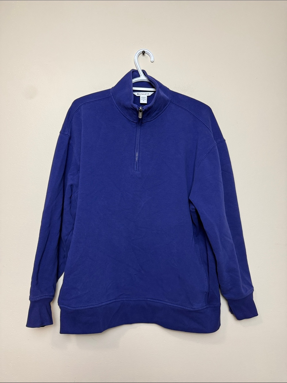 Athleta Men’s Quarter-Zip embroidered side spellout Pullover size M
